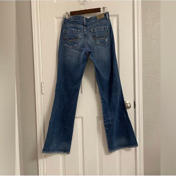 American Eagle Favorite Flare Jeans Distressed - Size 4 Reto Boho festival - Picture 3 of 7
